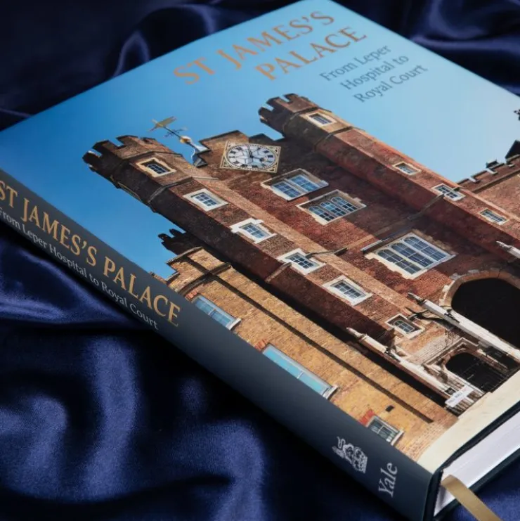 St James'S Palace: From Leper Hospital To Royal Court*Royal Collection Shop Best
